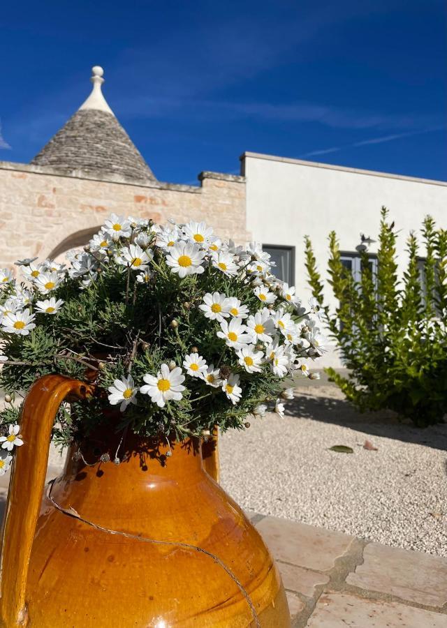 Trullisia Bed And Breakfast Alberobello Exterior foto